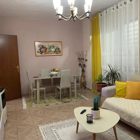 S&r Apartment Tirana
