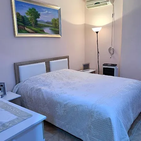 S&r Apartment